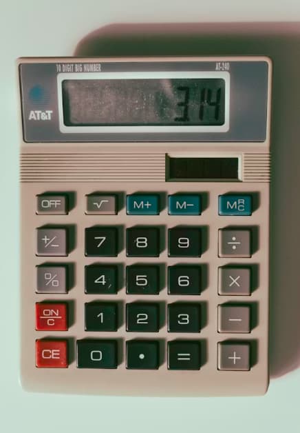 주택담보대출 갈아타기 금리 비교 계산기와 집 모형 - 2026년 중도상환수수료 인하로 1000만원 절약 가이드